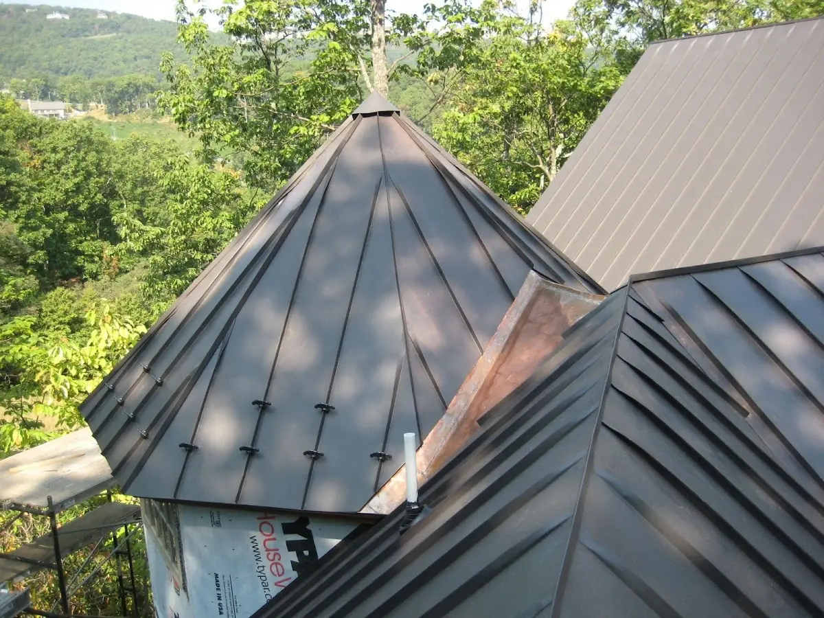 Professional Roof Tarp Installation by Craftsman Roofing in Penny Pot